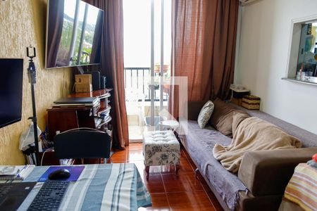 sala de apartamento à venda com 2 quartos, 51m² em Quitaúna, Osasco