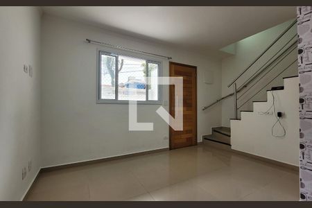 Sala de casa para alugar com 2 quartos, 74m² em Jardim das Maravilhas, Santo André