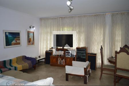 Sala de casa à venda com 4 quartos, 423m² em Cambuci, São Paulo
