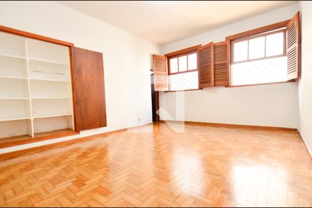 Suite de casa à venda com 2 quartos, 304m² em Santo Antônio, Belo Horizonte