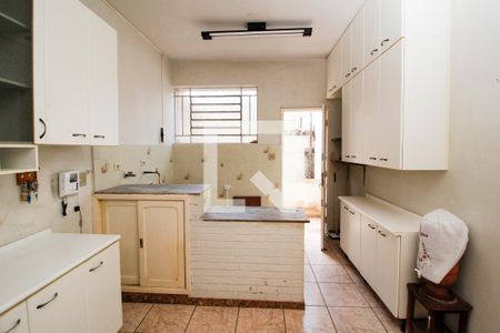 Cozinha de apartamento à venda com 2 quartos, 109m² em Sagrada Família, Belo Horizonte