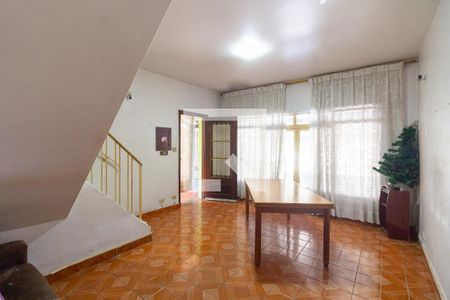 Sala de casa para alugar com 2 quartos, 200m² em Vila Osasco, Osasco
