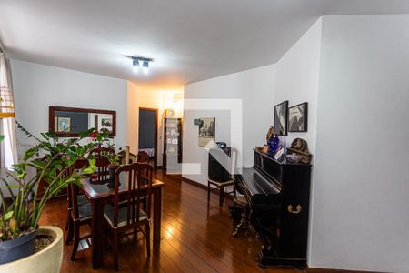 Sala 1 de apartamento à venda com 3 quartos, 181m² em Santa Tereza, Belo Horizonte