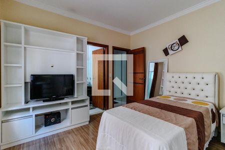Suíte 1 de casa para alugar com 3 quartos, 325m² em Jardim Londrina, São Paulo
