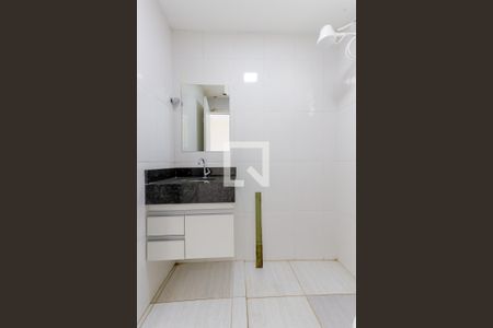Banheiro de casa para alugar com 1 quarto, 17m² em Vila Maria, São Paulo