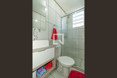 Banheiro da Suíte de apartamento à venda com 3 quartos, 63m² em Jardim Itu, Porto Alegre