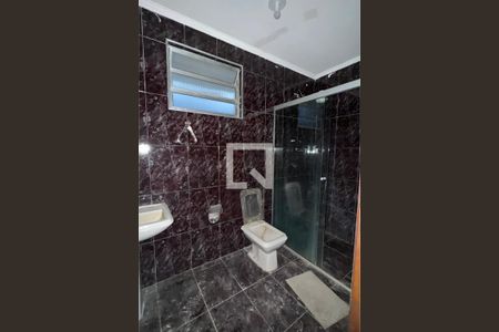 Banheiro de casa para alugar com 2 quartos, 25m² em Munhoz Júnior, Barueri