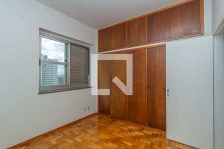 Quarto de apartamento para alugar com 3 quartos, 135m² em Funcionários, Belo Horizonte