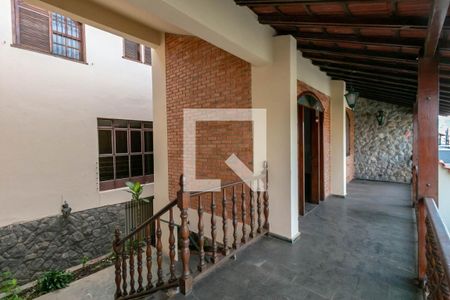 Varanda Sala de casa à venda com 4 quartos, 374m² em Nova Granada, Belo Horizonte