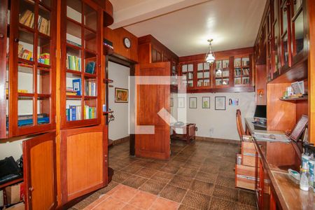 Escritório de casa à venda com 4 quartos, 470m² em Partenon, Porto Alegre