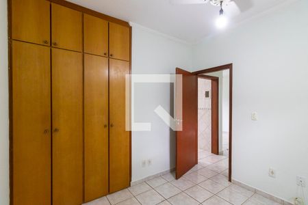 Quarto 2 de casa para alugar com 2 quartos, 64m² em Cidade Universitária, Campinas