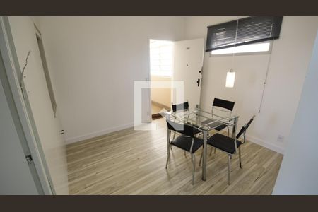 Sala  de apartamento à venda com 1 quarto, 45m² em Botafogo, Campinas