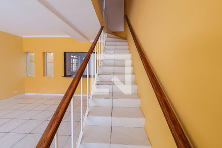 escada de casa à venda com 4 quartos, 260m² em Vila Clementino, São Paulo