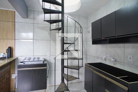 Sala/Cozinha de apartamento para alugar com 1 quarto, 32m² em Bom Jesus, Porto Alegre