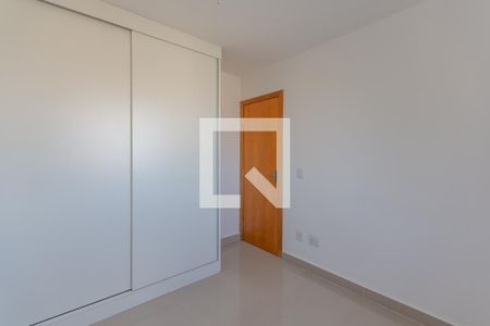Quarto 2 de apartamento para alugar com 2 quartos, 55m² em Manacás, Belo Horizonte