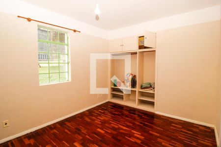 Quarto 1 de apartamento para alugar com 3 quartos, 109m² em Santo Antônio, Belo Horizonte