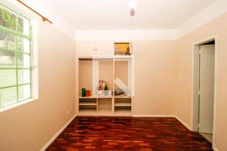 Quarto 1 de apartamento para alugar com 3 quartos, 109m² em Santo Antônio, Belo Horizonte