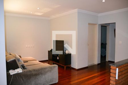 Sala de TV de casa à venda com 3 quartos, 332m² em Mauá, São Caetano do Sul