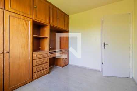 Quarto 1 de apartamento para alugar com 3 quartos, 87m² em Santo Antônio, Porto Alegre