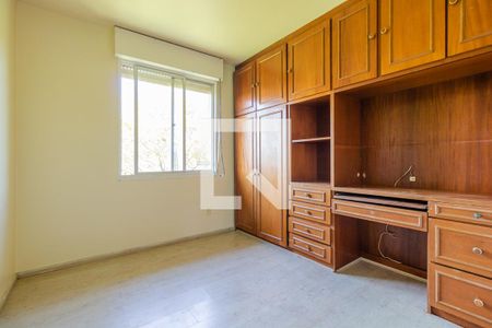 Quarto 1 de apartamento para alugar com 3 quartos, 87m² em Santo Antônio, Porto Alegre