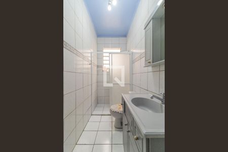 Banheiro de apartamento à venda com 1 quarto, 49m² em Praia de Belas, Porto Alegre