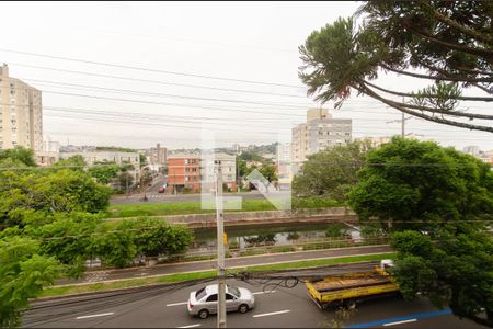 Vista da Sala de casa de condomínio à venda com 3 quartos, 77m² em Praia de Belas, Porto Alegre