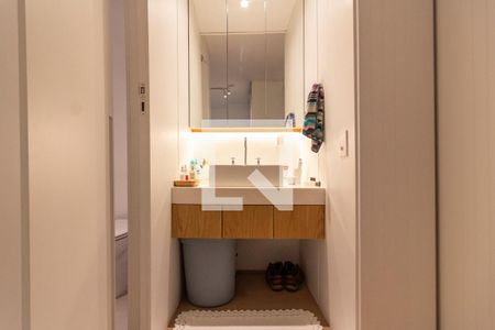 Banheiro  de apartamento para alugar com 1 quarto, 50m² em Jardim Paulistano, São Paulo