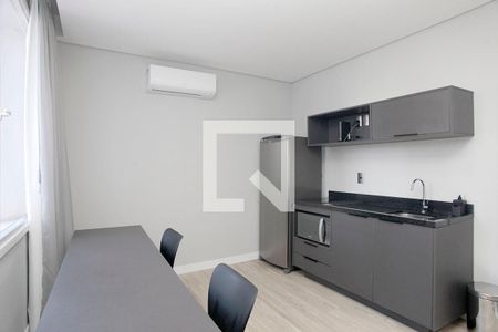 Studio - Sala/Cozinha de apartamento para alugar com 1 quarto, 27m² em Centro Histórico, Porto Alegre