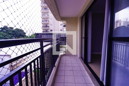 Sacada de apartamento à venda com 4 quartos, 139m² em Tatuapé, São Paulo