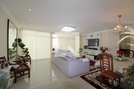 Sala de casa à venda com 3 quartos, 620m² em Jacarepaguá, Rio de Janeiro