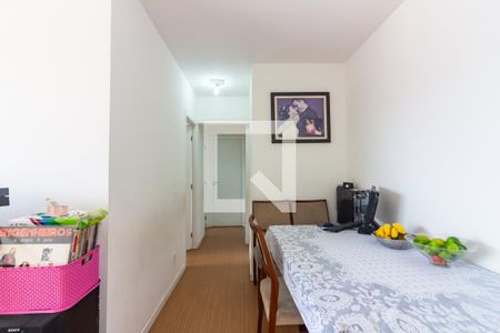 Sala de apartamento à venda com 2 quartos, 52m² em Km 18, Osasco