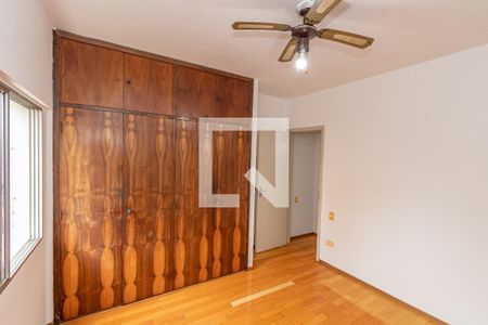 Quarto  de apartamento à venda com 1 quarto, 60m² em Cambuí, Campinas