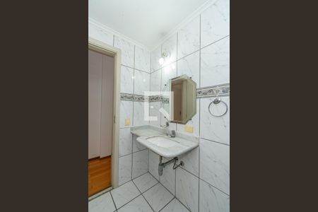 Banheiro  de apartamento à venda com 1 quarto, 60m² em Cambuí, Campinas