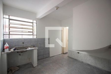 Cozinha de casa para alugar com 1 quarto, 30m² em Vila Jacuí, São Paulo
