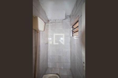Banheiro de casa para alugar com 1 quarto, 28m² em Vila Jacuí, São Paulo