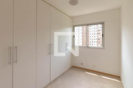 Quarto de apartamento para alugar com 3 quartos, 86m² em Vila Paris, Belo Horizonte