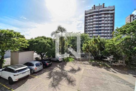 Vista da sacada da sala de apartamento para alugar com 1 quarto, 38m² em Jardim Lindóia, Porto Alegre