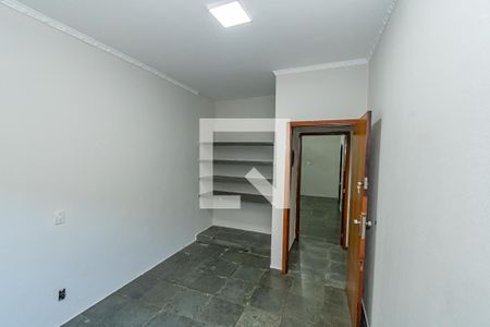 Sala de TV de casa à venda com 3 quartos, 230m² em Chácara da Barra, Campinas