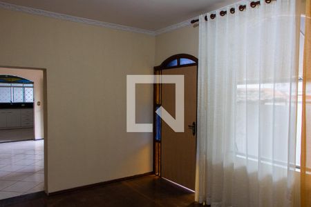 SALA de casa para alugar com 3 quartos, 210m² em Jardim Eulina, Campinas