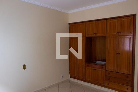 QUARTO 1 de casa para alugar com 3 quartos, 210m² em Jardim Eulina, Campinas