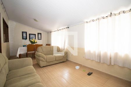 Sala 1 de casa de condomínio para alugar com 3 quartos, 150m² em Ceilândia Sul (ceilândia), Brasília