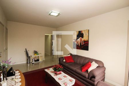 Sala 1 de casa à venda com 4 quartos, 209m² em Nonoai, Porto Alegre