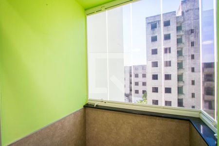 Varanda da sala de apartamento para alugar com 2 quartos, 74m² em Parque Sao Vicente, Santo André