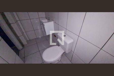 Banheiro de casa para alugar com 1 quarto, 60m² em Padroeira, Osasco