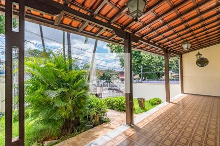 Casa para alugar com 3 quartos, 200m² em Palmeiras, Belo Horizonte