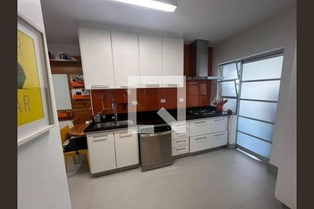 Apartamento à venda com 2 quartos, 130m² em Itaim Bibi, São Paulo