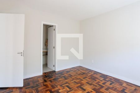 Quarto de apartamento à venda com 1 quarto, 42m² em Petrópolis, Porto Alegre