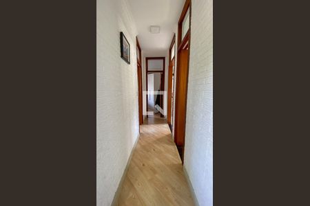 Corredor de apartamento à venda com 2 quartos, 55m² em Vila Tibiriçá, Santo André