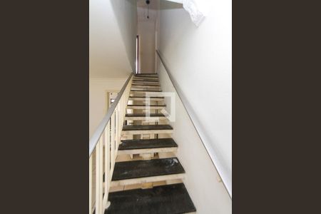 escada de casa para alugar com 3 quartos, 170m² em Vila Prudente, São Paulo