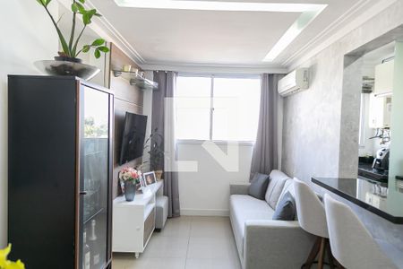 Sala de apartamento para alugar com 2 quartos, 46m² em Partenon, Porto Alegre